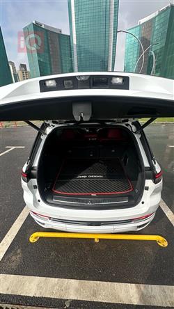 جیپ گراند شیرۆکی